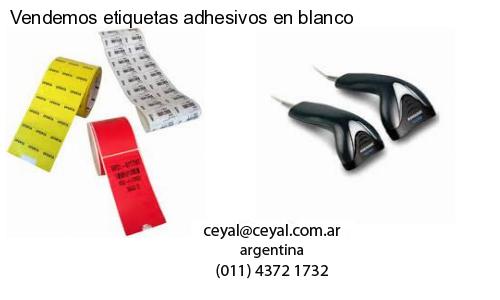 Vendemos etiquetas adhesivos en blanco